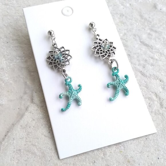 Coastal ~ Beach ~ Island Living! Patina Painted Starfish ~ Sea Star ~ Earrings#3 - Picture 1 of 7